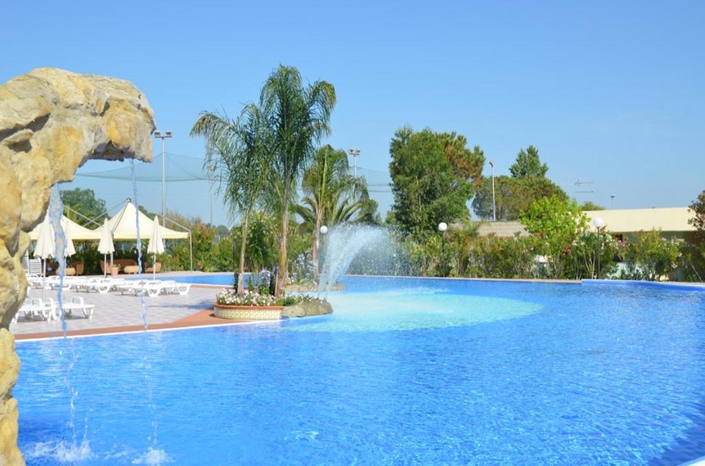 Alessidamo Club Metaponto Hotel Buitenkant foto