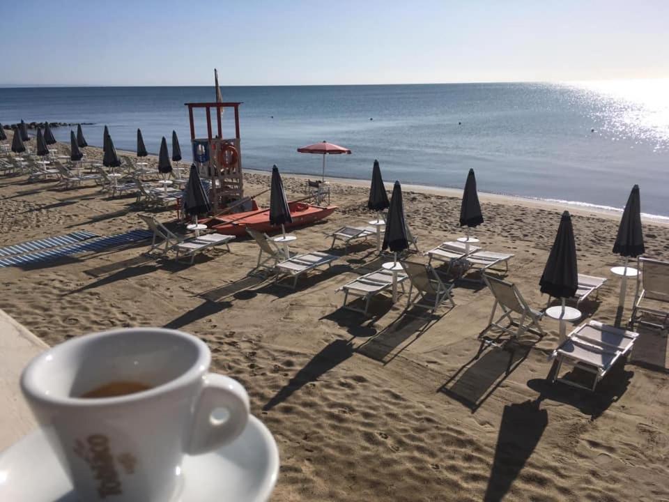 Alessidamo Club Metaponto Hotel Buitenkant foto