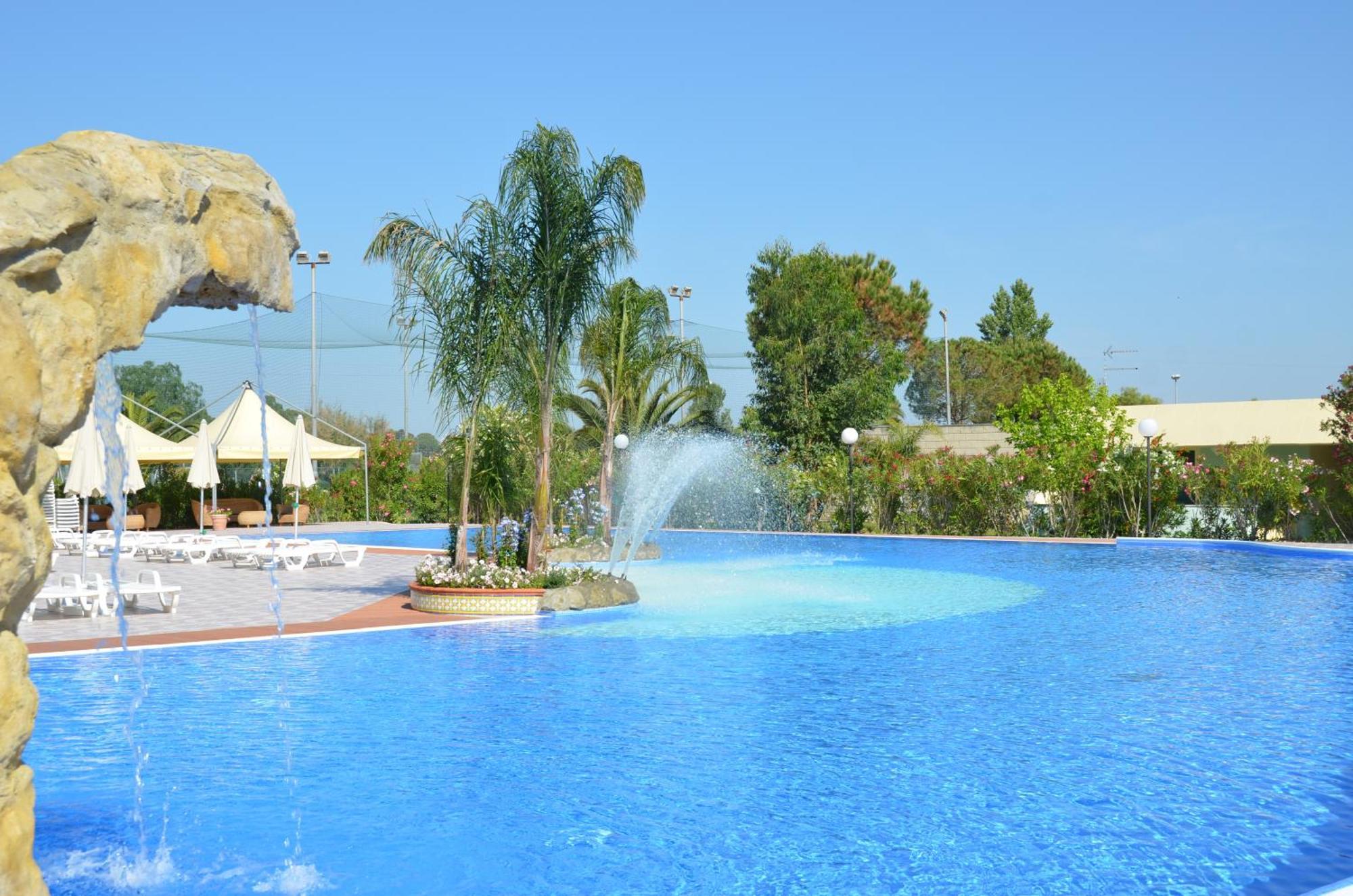 Alessidamo Club Metaponto Hotel Buitenkant foto